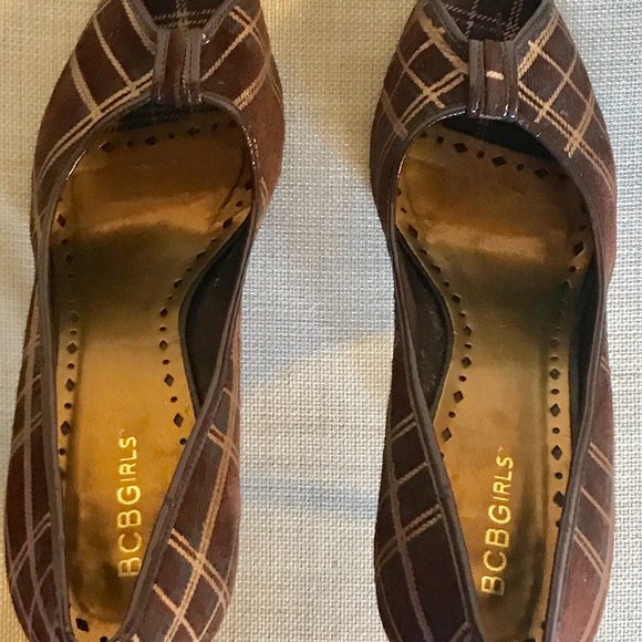 BCBG Peep Toe Pumps - Picture 4 of 6